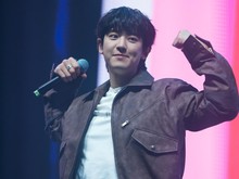 Lihat Lagi Lesung Pipi Chanyeol EXO Pas Mampir ke ICE BSD Yuk! Lihat Lagi Lesung Pipi Chanyeol EXO Pas Mampir ke ICE BSD Yuk!