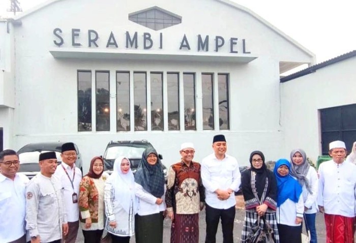DPRD Surabaya