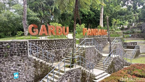 Gardu Pandang Merapi di Kaliurang, Sleman. Foto diambil Selasa (12/3/2024)