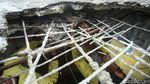 JPO Berlubang di Grogol Mulai Diperbaiki