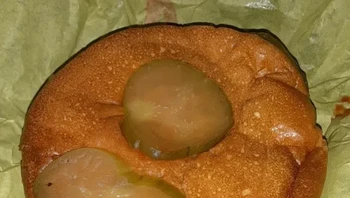 Acarnya terlalu besar dan berada di lapisan luar makanan. Foto: Brightside
