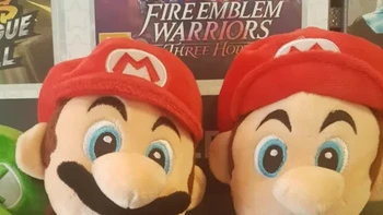 Versi Mario berkumis dan tidak. Foto: Brightside