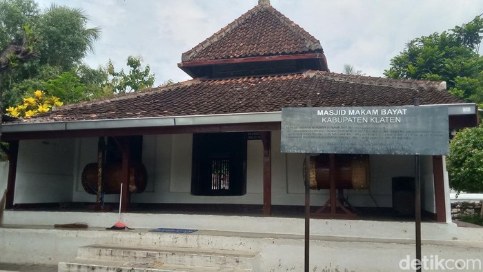 Masjid Makam Bayat di kompleks makam Sunan Pandanaran Klaten, Rabu (13/3/2024).