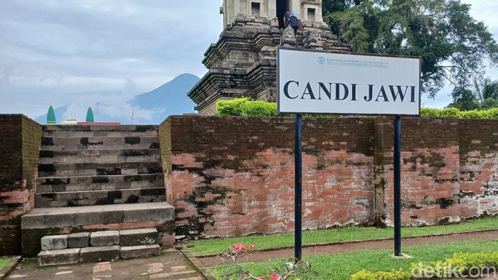 Ngabuburit di Candi Jawi