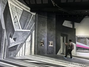 Ngabuburit Sambil Lihat-lihat Karya Seni Bunga Yuridespita