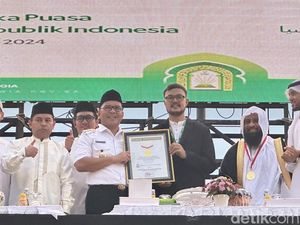 Pemkot Makassar-Saudi Raih Rekor MURI Buka Puasa Bersama Terpanjang 2,1 Km