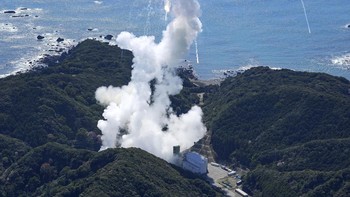 Kairos membawa satelit eksperimental pemerintah yang untuk sementara dapat menggantikan satelit intelijen yang saat ini berada di orbit jika sedang dalam mode offline.  