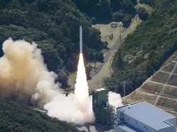 Detik-detik Roket Jepang Meledak Sesaat Peluncuran Menuju Orbit