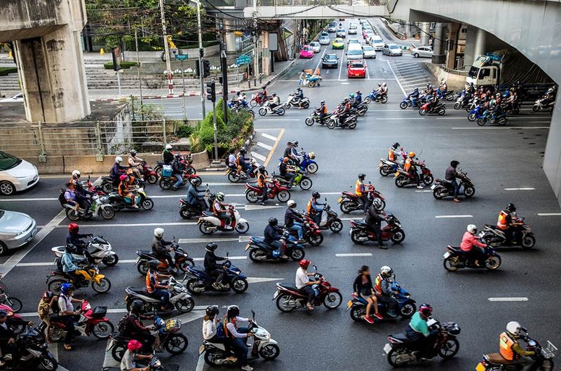 Pengendara motor di Filipina.