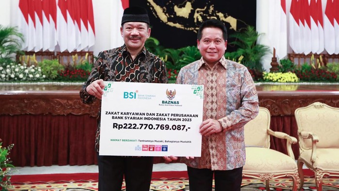 BSI mendorong ekonomi umat dengan peningkatan zakat perusahaan. BSI menyerahkan Rp 222,7 miliar zakat perusahaan melalui Baznas.