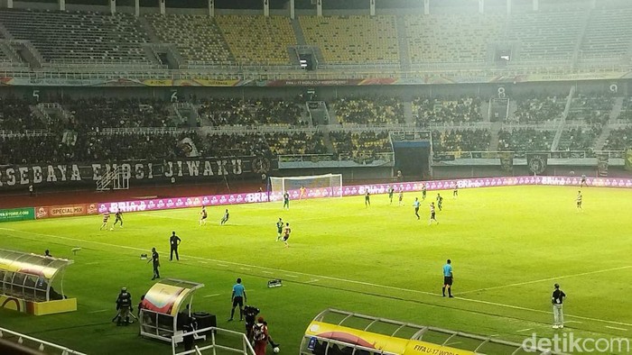 Persebaya vs Madura United