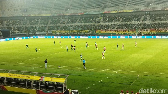 Persebaya vs Madura United