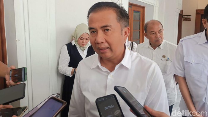 Pj Gubernur Jabar Bey Machmudin