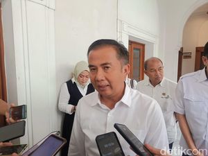 Pj Bupati Bandung Barat Tersangka Korupsi, Bey Kirim Surat ke Kemendagri