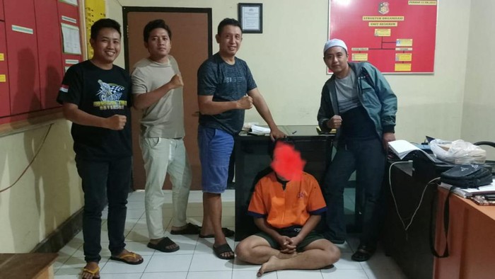 Pria pembacok LC di Banyuwangi.
