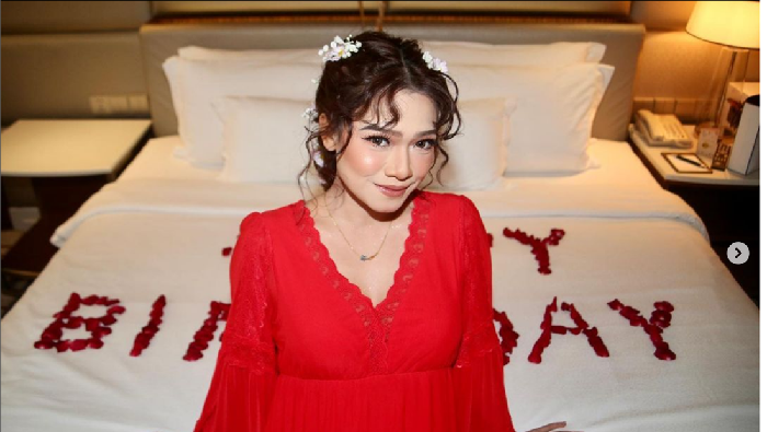 Ruhainies, artis Malaysia