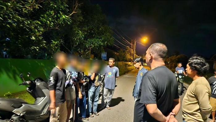 Sejumlah remaja di Belitung diamankan usai perang sarung saat sahur.