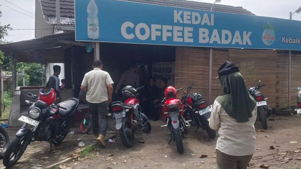 Sembilan rumah makan di Pandeglang terjaring razia oleh Satpol PP Pandeglang