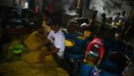 Sibuknya Produksi Mie Glosor untuk Penuhi Permintaan Selama Ramadan