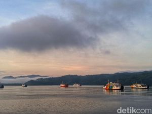 Penyeberangan Lembar-Padangbai Tutup Sementara Akibat Cuaca Buruk