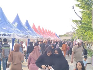 Cari Makanan Berbuka Sambil Ngabuburit di Bazar Takjil Ramadandi Labuan Bajo