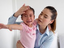 Video: Hal Pertama yang Dilakukan Orang Tua saat Anak Tantrum