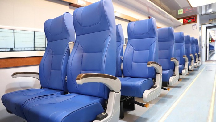 Ada 460 Kursi di KA Gaya Baru New Generation, Kini Lebih Luas!