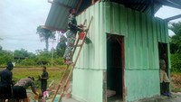 Warga sekitar pun menyambut baik upaya Satgas TMMD dalam mempercepat pembangunan MCK ini dan berharap dengan adanya akses sanitasi yang memadai, kehidupan sehari-hari mereka menjadi lebih nyaman dan sehat.  