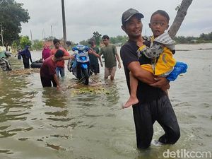 Banjir di Demak Gegara Tanggul Jebol, Pemkab Fokus Evakuasi Warga
