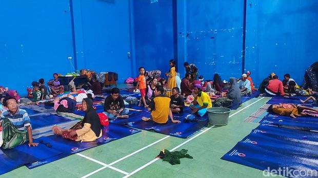 Banjir di Desa Prampelan, warga mengungsi, Kamis (14/3/2024).