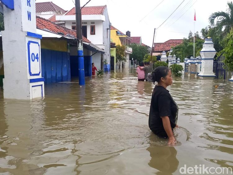 Banjir Melanda Kabupaten Sampang