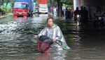 Banjir Tinggi Menerjang Semarang, Begini Kondisinya