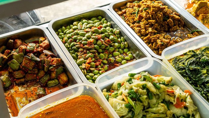 Catat! 5 Warteg Enak Puluhan Lauk Ini Buka 24 Jam Cocok Buat Sahur