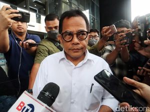 Sekjen DPR Seusai Diperiksa KPK: Saya Yakin Penyidik Bekerja Profesional