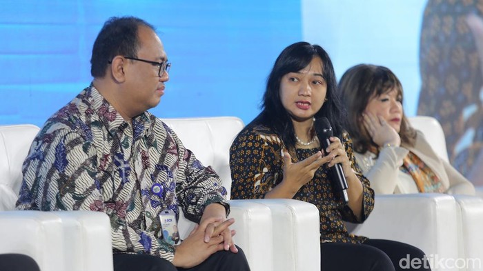 Esther Sri Astuti, Direktur Eksekutif INDEF dalam detikcom Leaders Forum di Samisara Grand Ballroom, Sopo Del Tower, Jakarta, Kamis (14/3/2024). detikcom Leaders Forum 2024 mengangkat tema Memantau Peluang di Tengah Ketidakpastian Ekonomi 2024.