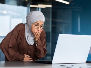 Hukum Bila Muntah Saat Berpuasa