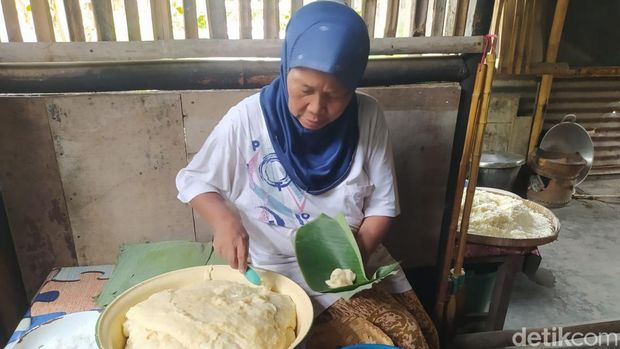 Jemunak, makanan khas yang ada setiap bulan puasa Ramadan di Gunungpring, Kecamatan Muntilan, Kabupaten Magelang.