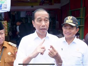 Jokowi Tinjau Pasar Kawat di Tanjungbalai: Harga Beras Masih Baik, Cabai Naik