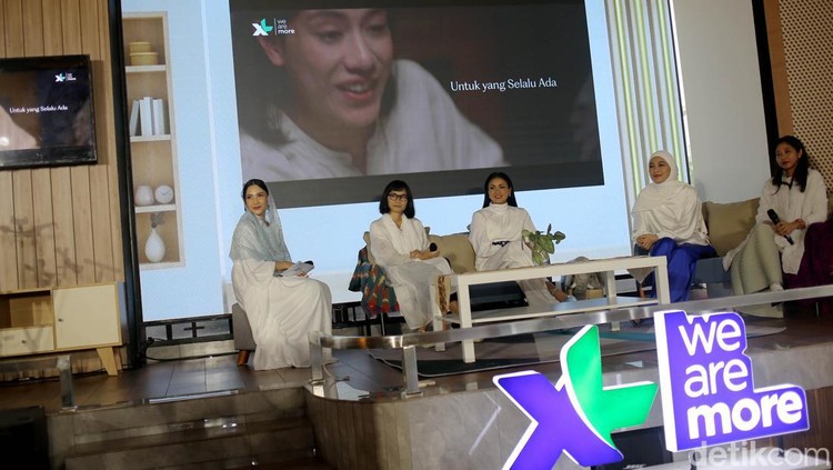 Kampanye XL untuk Kaum Ibu di Bulan Ramadan XL Axiata melalui layanan XL Prabayar memperkenalkan kampanye WeAreMoms sebagai bentuk apresiasi untuk kaum Ibu dan selalu memberikan yang terbaik bagi keluarganya dalam menyambut Ramadhan. Seperti apa?