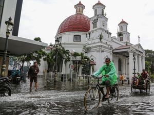 Kota Semarang Dikepung Banjir, BNPB Sebut Ada Bencana Lain yang Mengintai