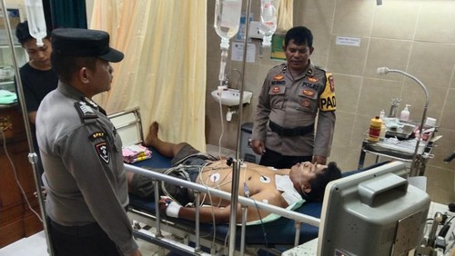 Korban pembacokan di Klungkung, Bali, sedang menjalani perawatan di RSUD Klungkung, Rabu (13/3/2024). (Istimewa).