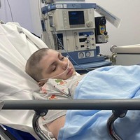 Dengan lebih dari 500.000 pengikut di TikTok, videonya menyentuh jutaan hati di seluruh dunia. Leah memperlihatkan hari-harinya dalam perawatan kanker di rumah sakit. Foto: Dok. Instagram @xx_leahsmith