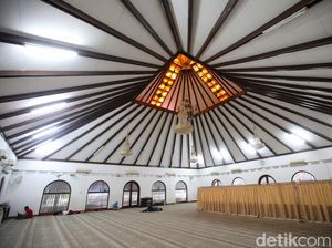 Melihat Lebih Dekat Masjid yang Dianugerahi Aga Khan Award
