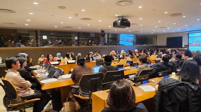 Ketua Umum Kowani Giwo Rubianto Wiyogo  sebagai pembicara didampingi pengurus Kowani menghadiri side event Commission on the Status of Women atau Sidang Komisi Status Perempuan ke-68 yang diselenggarakan di markas besar PBB di New York, Amerika Serikat, Kamis (14/3/24).