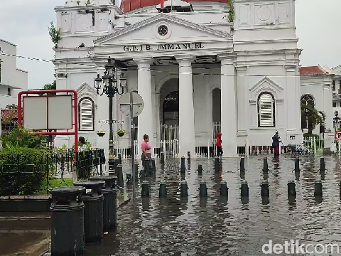 Penampakan Kota Lama Semarang yang tergenang banjir, Kamis (14/3/2024) pagi.