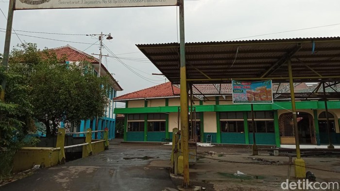 Ponpes Jagasatru Cirebon.