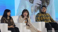 Indonesia menghadapi berbagai tantangan dalam aspek ekonomi rumah tangga. Harga bahan pangan sedang naik, di sisi lain, minimnya pasokan bahan pokok tidak selaras dengan tingginya permintaan masyarakat. Oleh sebab itu, bahwa tergerusnya daya beli konsumen turut membuat sektor konsumsi rumah tangga melambat. INDEF mensinyalir Indonesia dalam waktu dekat akan mengalami pelambatan pertumbuhan ekonomi.
