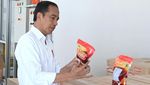 Jokowi Pamer Minyak Makan Merah yang Katanya Lebih Murah