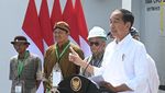 Jokowi Pamer Minyak Makan Merah yang Katanya Lebih Murah