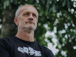 Cerita Pelatih PSS Risto Vidakovic Kesengsem Budaya Indonesia